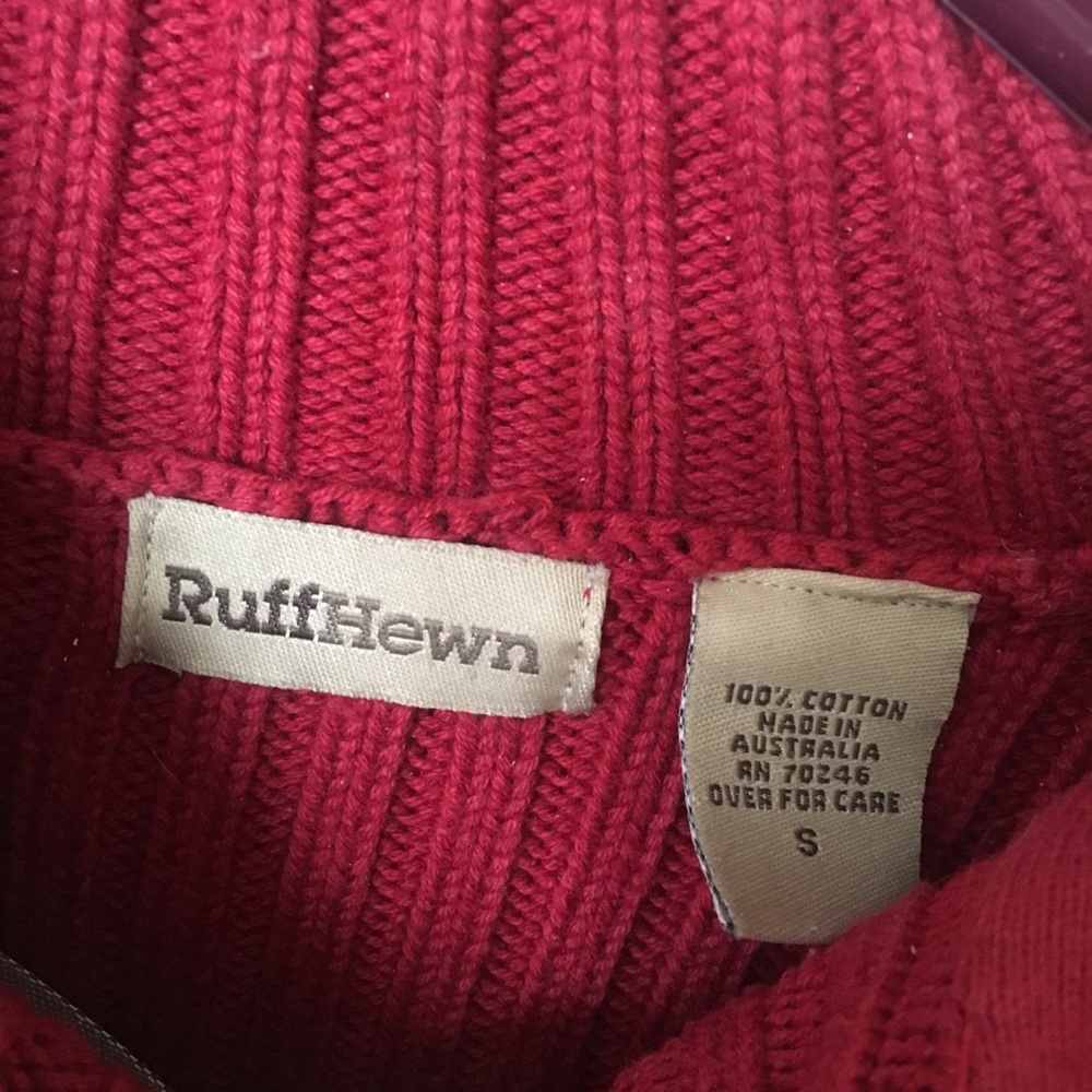 Cozy Ruff Hewn Sweater 🌹 - Picture 5 of 6